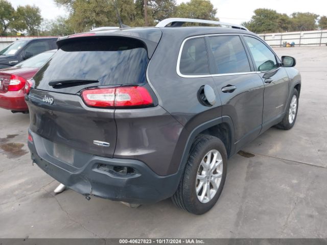 1C4PJLCB6HW668100 Jeep Cherokee Latitude Fwd