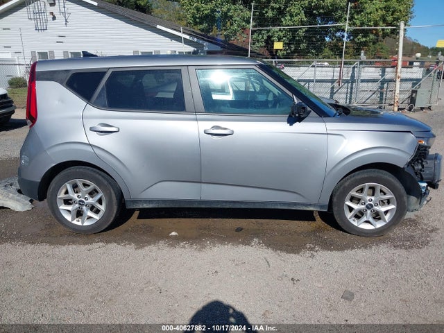 KIA SOUL LX 2022 KNDJ23AU8N7816535 Image 14