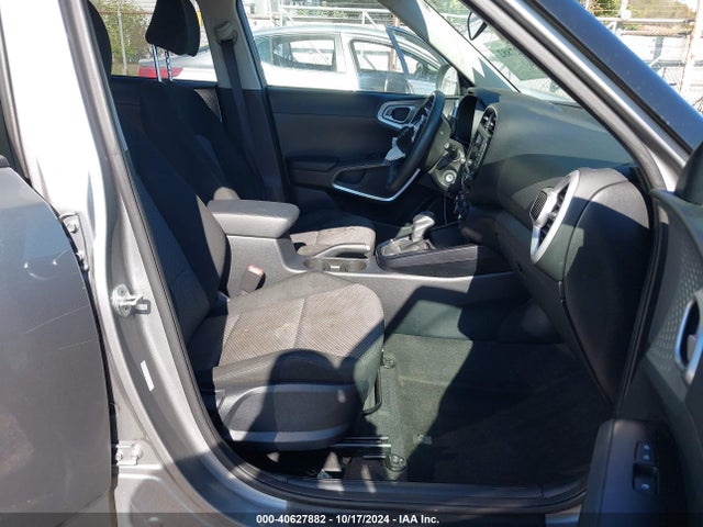 KIA SOUL LX 2022 KNDJ23AU8N7816535 Image 5