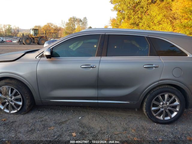 5XYPK4A52HG311171 KIA Sorento 3.3l Sxl