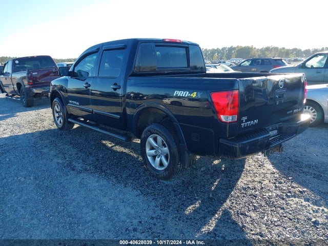 Nissan Titan Pro-4x 2015 1N6BA0EC1FN514537 Image 3