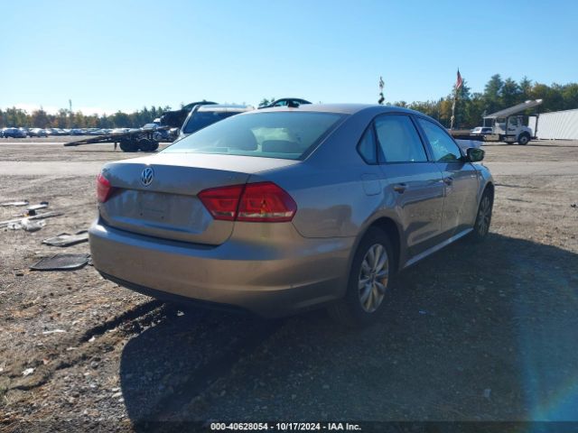 1VWAT7A36FC069776 Volkswagen Passat 1.8t Wolfsburg Edition