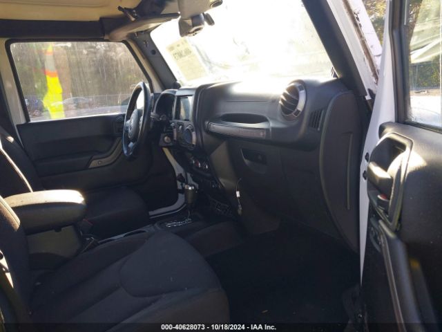 1C4HJWDG8EL113209 Jeep Wrangler Unlimited Sport