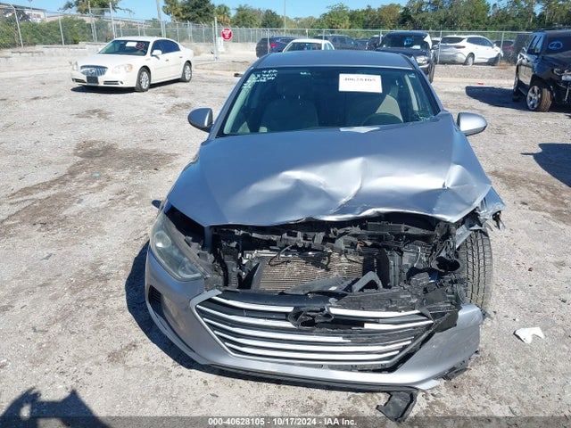 Hyundai ELANTRA SE 2017 5NPD74LFXHH135148 Image 13
