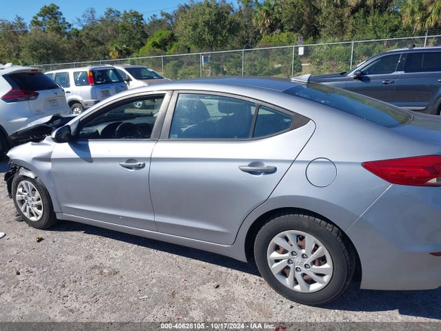 Hyundai ELANTRA SE 2017 5NPD74LFXHH135148 Image 15