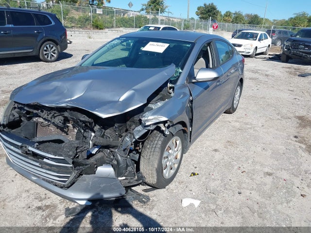 Hyundai ELANTRA SE 2017 5NPD74LFXHH135148 Image 2