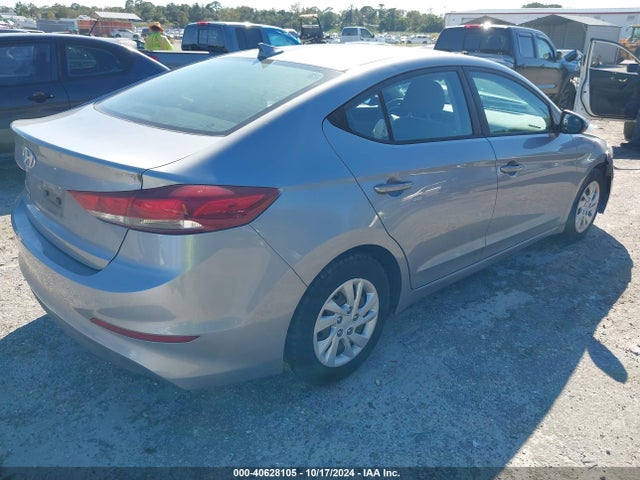 Hyundai ELANTRA SE 2017 5NPD74LFXHH135148 Image 4