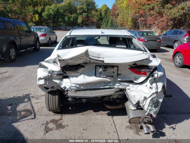 4T1G11BK9NU056000 Toyota Camry Se Awd