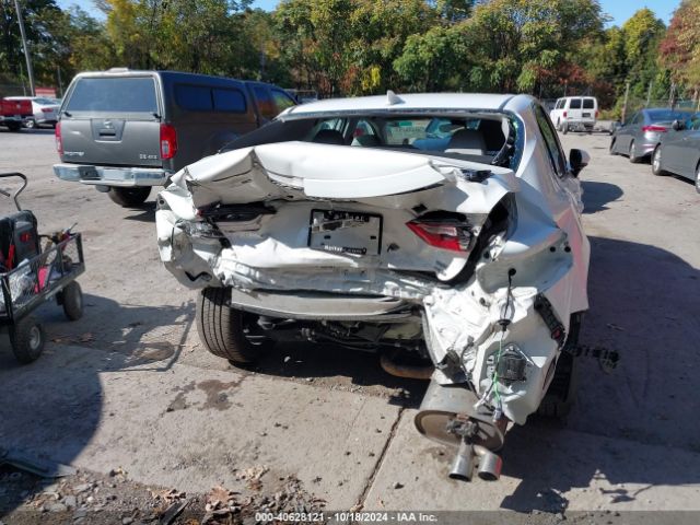 4T1G11BK9NU056000 Toyota Camry Se Awd
