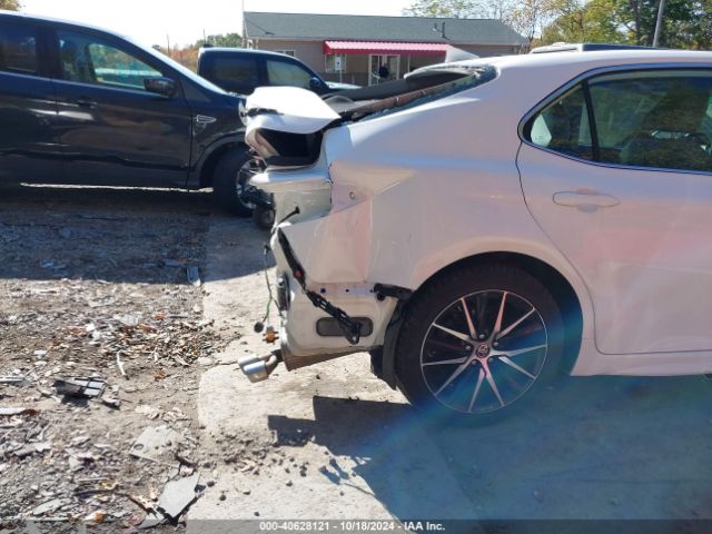 4T1G11BK9NU056000 Toyota Camry Se Awd