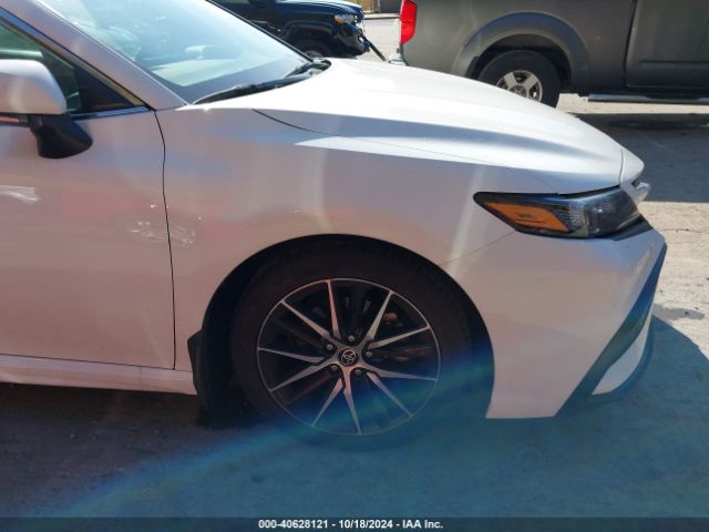 4T1G11BK9NU056000 Toyota Camry Se Awd