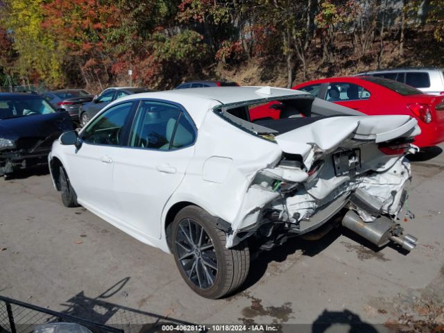 4T1G11BK9NU056000 Toyota Camry Se Awd