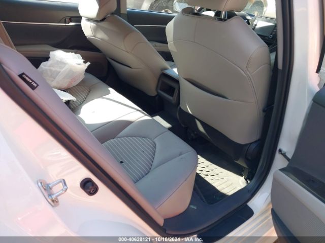 4T1G11BK9NU056000 Toyota Camry Se Awd
