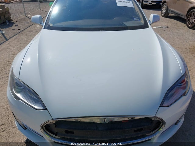2013 TESLA MODEL S 5YJSA1CG2DFP28639 Photo 9