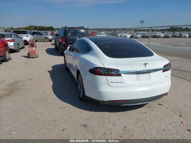 2013 TESLA MODEL S 5YJSA1CG2DFP28639 Photo 2