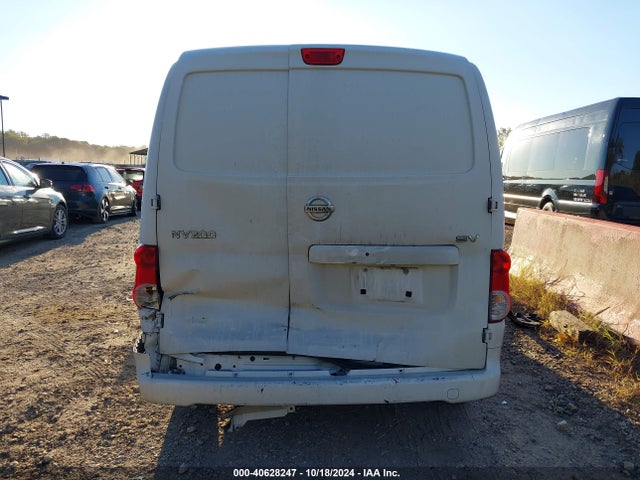 Nissan NV200 SV 2018 3N6CM0KN6JK691794 Image 16