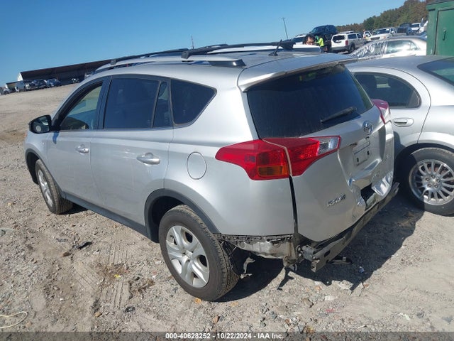 Toyota RAV4 LE 2014 JTMZFREV9EJ021395 Image 3