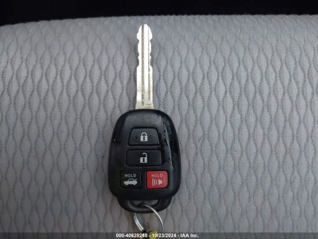 2T1BURHE4FC420618 Toyota COROLLA LE