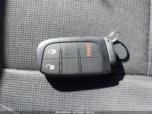1C4RJFAG7FC112806 Jeep Grand Cherokee Laredo