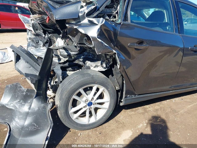 Ford FOCUS SE 2017 1FADP3F24HL276754 Image 18