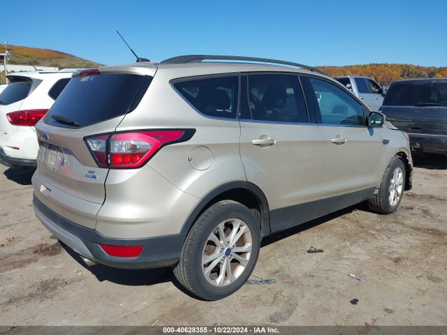 Ford ESCAPE SE 2017 1FMCU9GD4HUB65614 Image 4