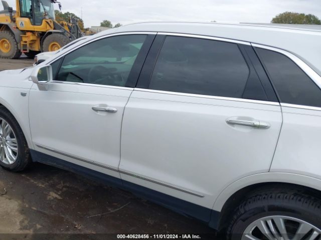 1GYKNCRS6HZ101884 Cadillac Xt5 Premium Luxury