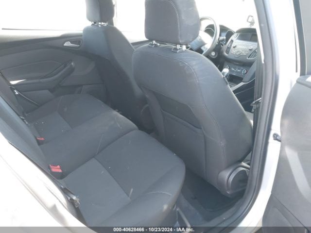 1FADP3K23JL273369 Ford FOCUS SE
