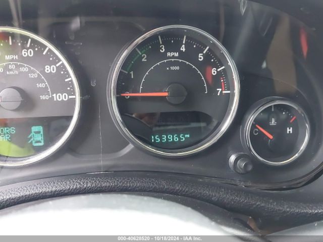 1C4BJWEG4EL317865 Jeep Wrangler Unlimited Sahara