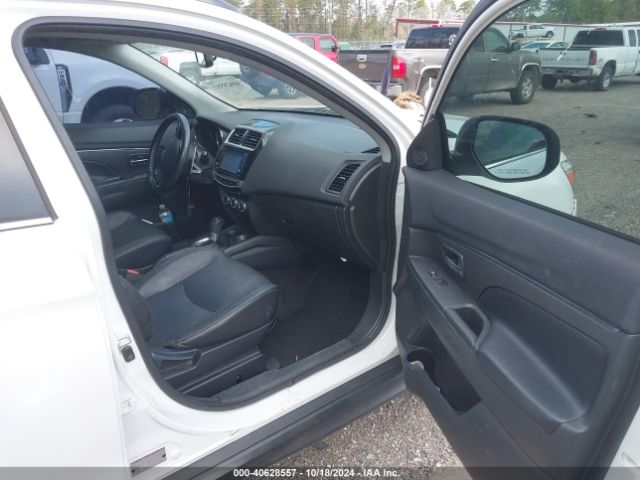 2017 MITSUBISHI OUTLANDER SPORT JA4AP4AW0HZ055883 Photo 4