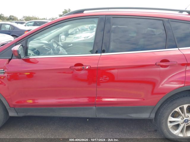 1FMCU0HD6KUB66006 Ford ESCAPE SEL