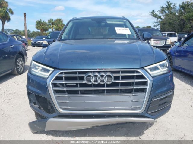 WA1BNAFY7J2048589 Audi Q5 2.0t Premium/2.0t Tech Premium