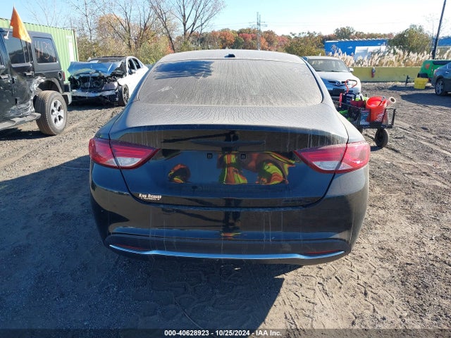 Chrysler 200 C 2015 1C3CCCCB1FN723570 Image 16