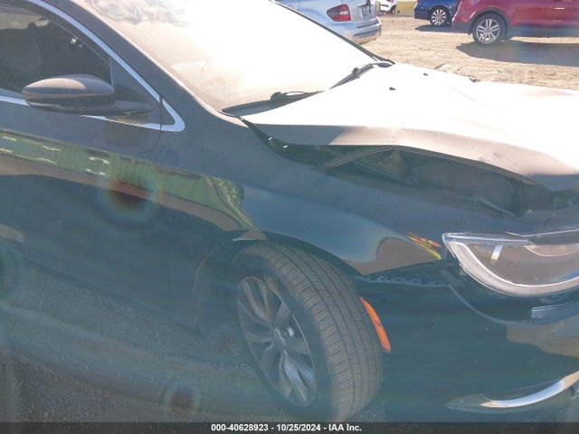 Chrysler 200 C 2015 1C3CCCCB1FN723570 Image 17