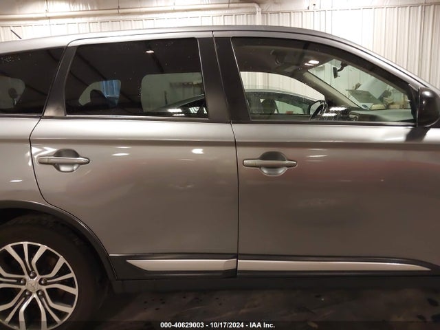 JA4AZ3A31GZ065430 Mitsubishi Outlander Es