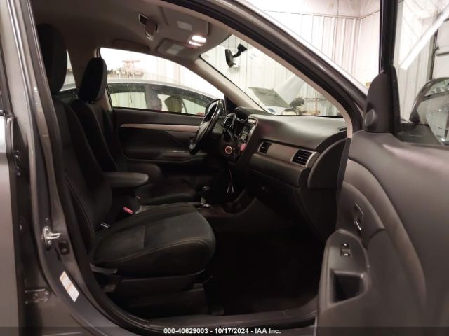 2016 MITSUBISHI OUTLANDER JA4AZ3A31GZ065430 Photo 4