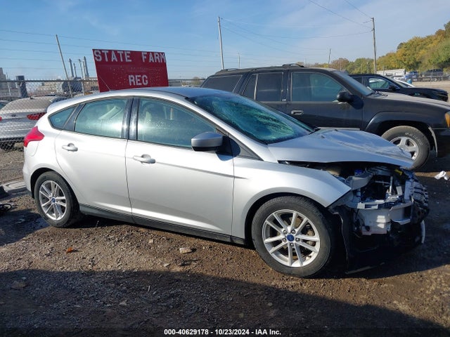 Ford FOCUS SE 2018 1FADP3K28JL315406 Image 14