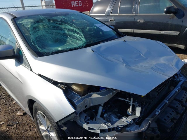 Ford FOCUS SE 2018 1FADP3K28JL315406 Image 6