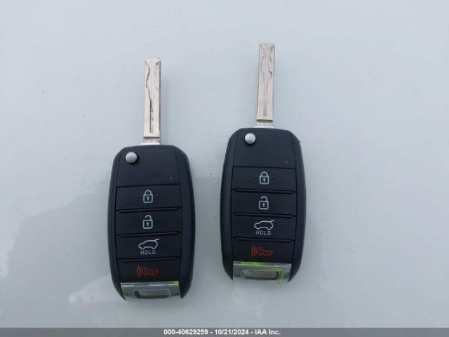 KNDPMCAC6K7616664 KIA Sportage Lx