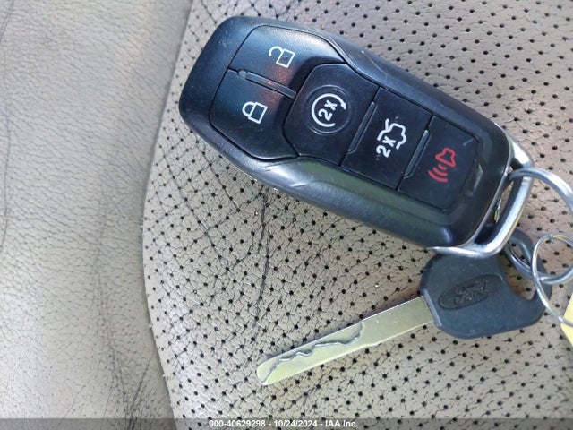Ford Explorer Limited 2017 1FM5K8F87HGB20047 Image 11