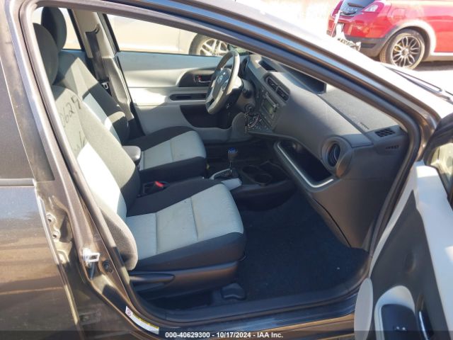 Toyota Prius C Two 2014 JTDKDTB30E1567638 Image 5