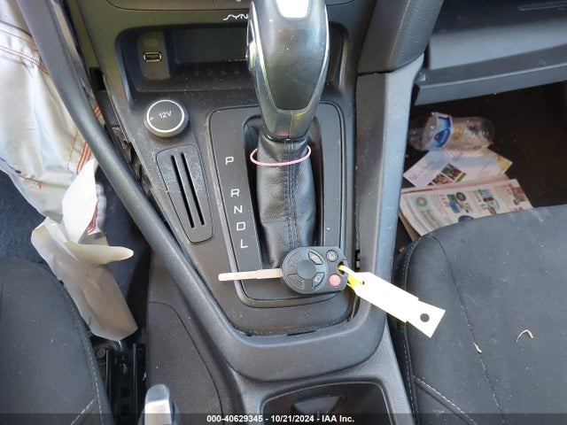 Ford FOCUS SE 2015 1FADP3K28FL249429 Image 11