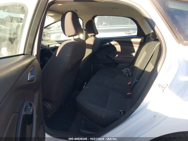 Ford FOCUS SE 2015 1FADP3K28FL249429 Image 8