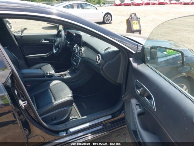 WDDSJ4GB0KN724948 Mercedes-Benz CLA 250 4MATIC