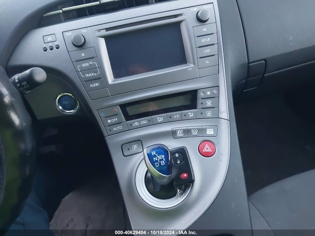 Toyota Prius Two 2014 JTDKN3DU7E0370555 Image 11