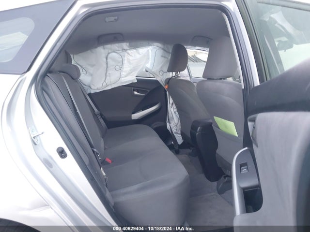 Toyota Prius Two 2014 JTDKN3DU7E0370555 Image 8