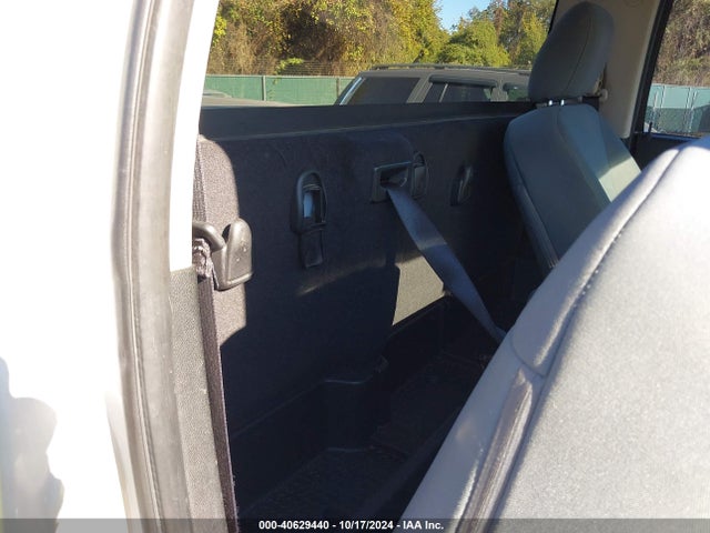 RAM 1500 Tradesman 2016 3C6JR6DG7GG352106 Image 8