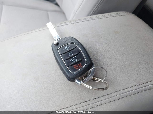 Hyundai TUCSON SE 2019 KM8J23A44KU858869 Image 11