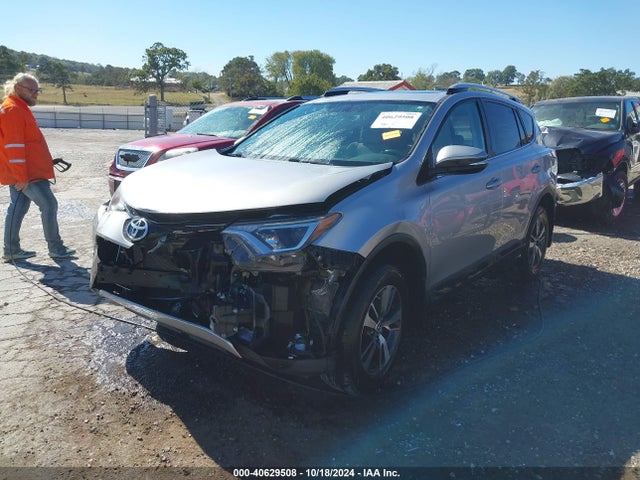 Toyota Rav4 Xle 2016 2T3RFREV8GW476534 Image 2