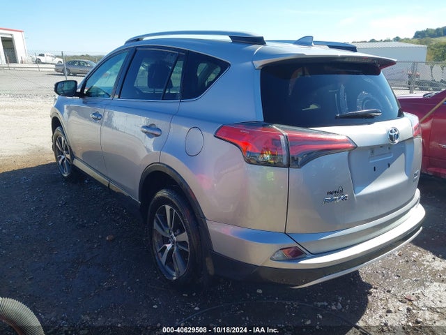 Toyota Rav4 Xle 2016 2T3RFREV8GW476534 Image 3