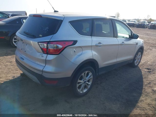 1FMCU9G99HUC38259 Ford ESCAPE SE